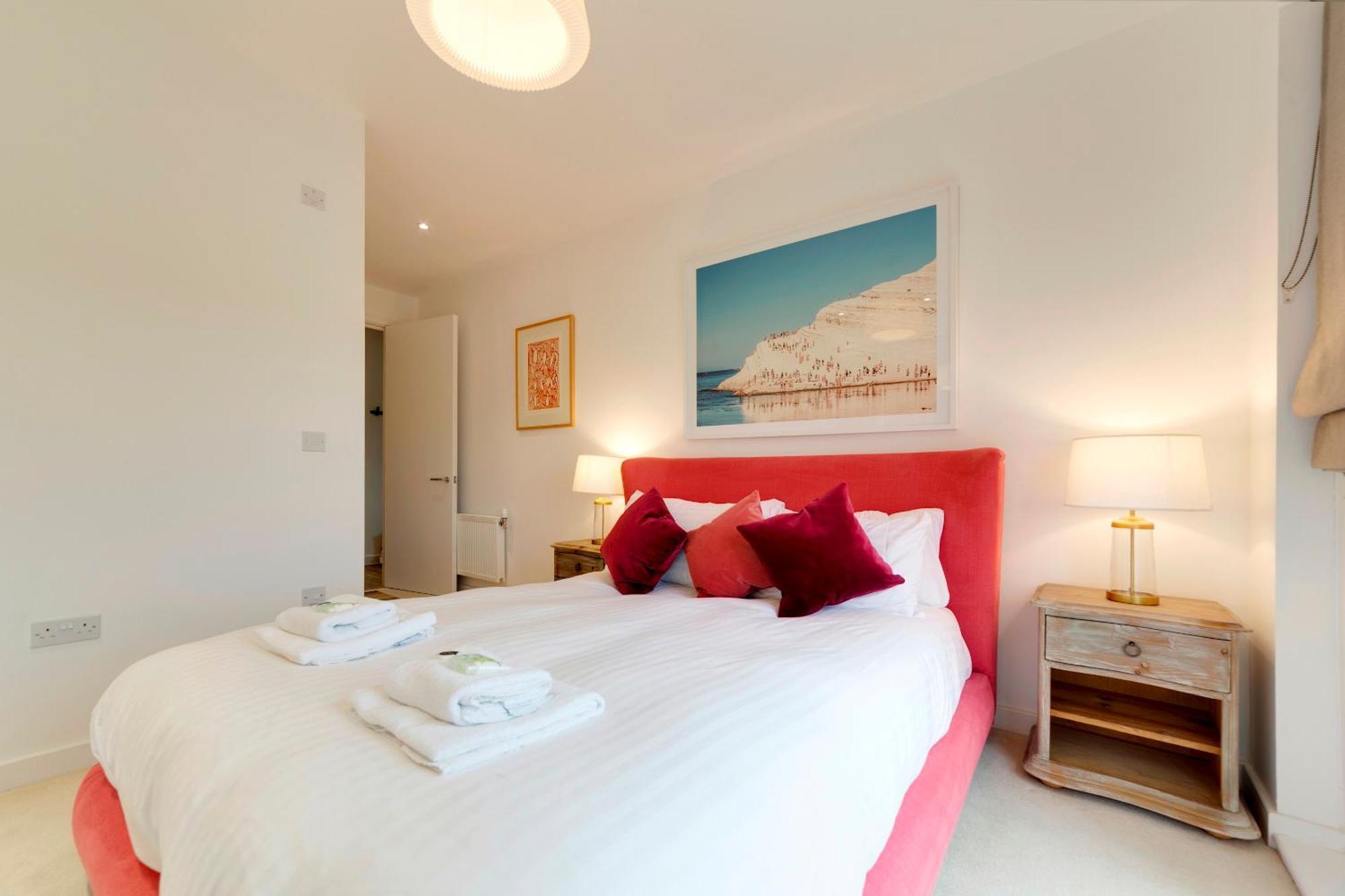 Pass The Keys Stunning And Spacious Modern Flat - Own Car Park Cambridge  Exterior photo