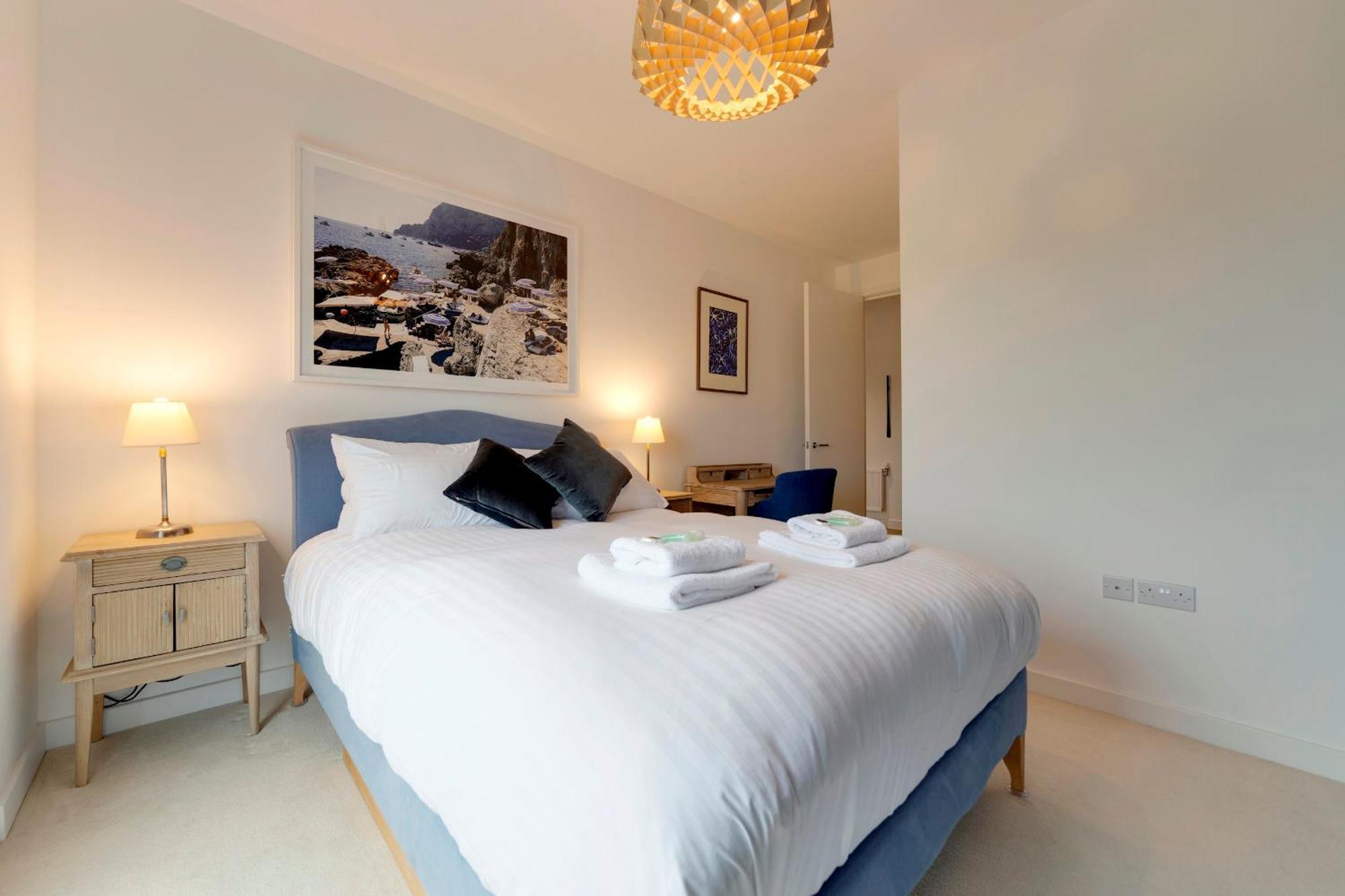 Pass The Keys Stunning And Spacious Modern Flat - Own Car Park Cambridge  Exterior photo