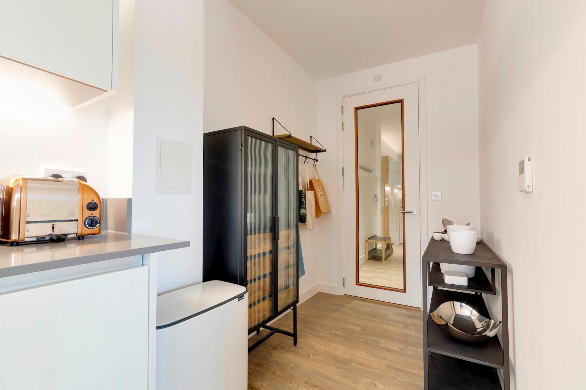 Pass The Keys Stunning And Spacious Modern Flat - Own Car Park Cambridge  Exterior photo