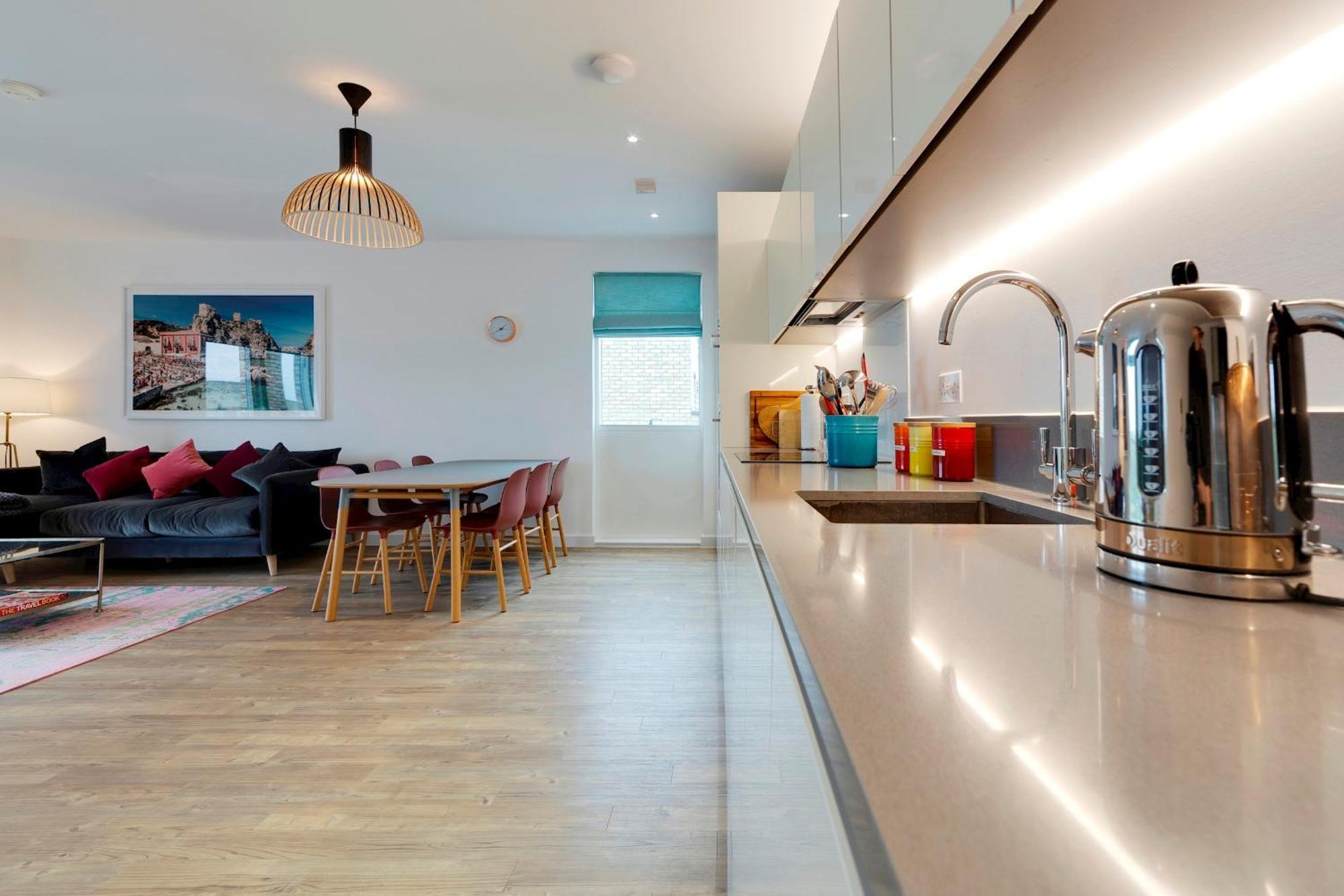 Pass The Keys Stunning And Spacious Modern Flat - Own Car Park Cambridge  Exterior photo